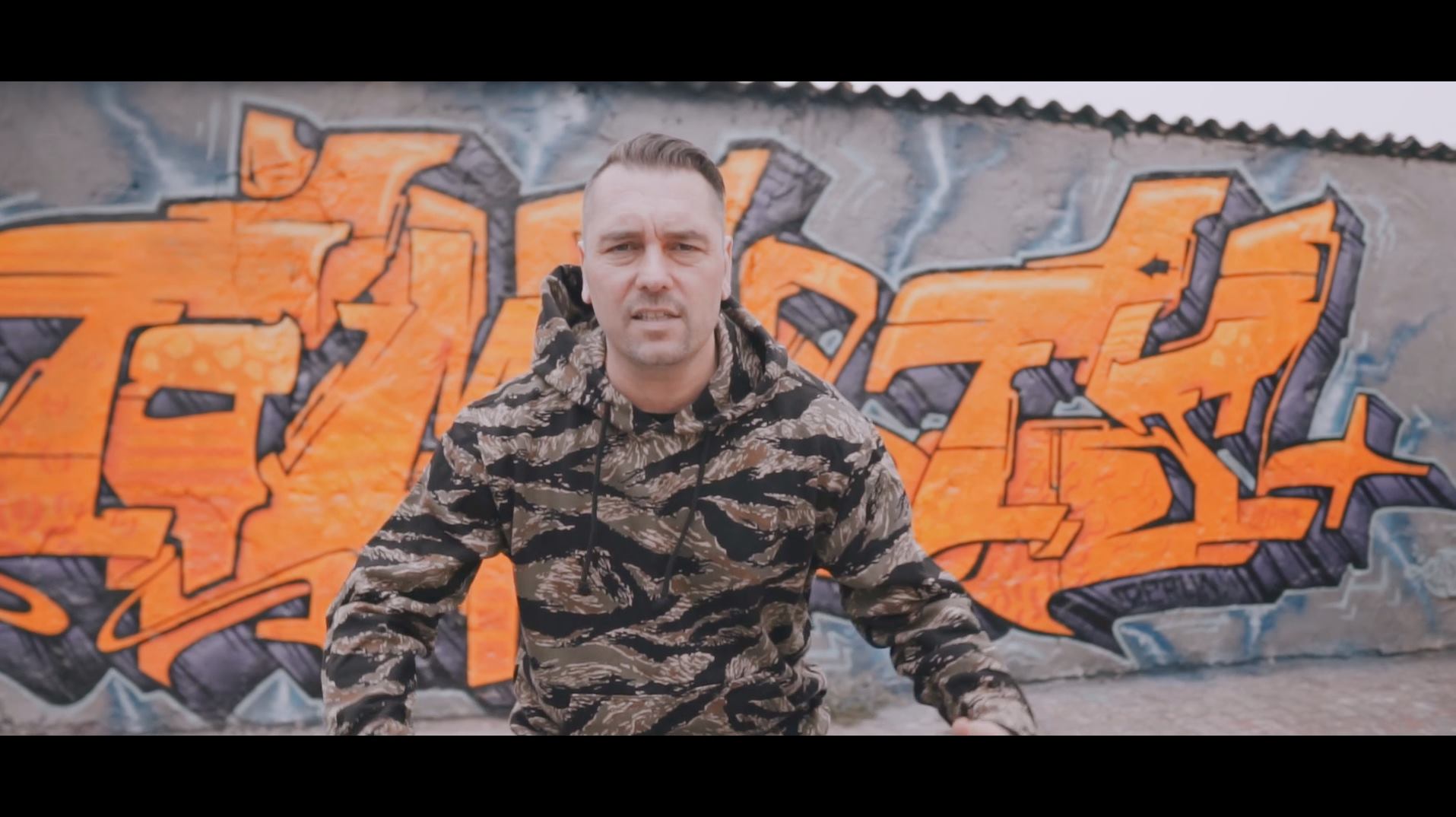 Erci E.  “Rap’in Rüyası ” isimli şarkısının klibini yayınladı.