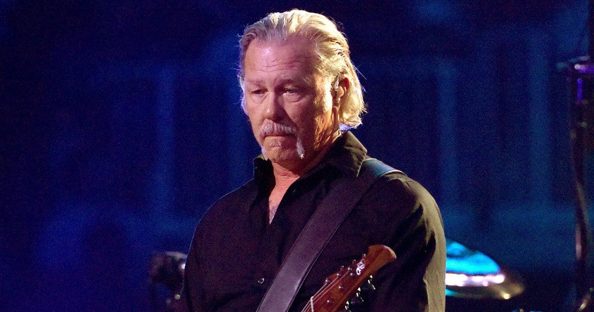 Metallica, James Hetfield Rehabilitasyon Sürecine Girdiği İçin İki Konserini İptal Etti