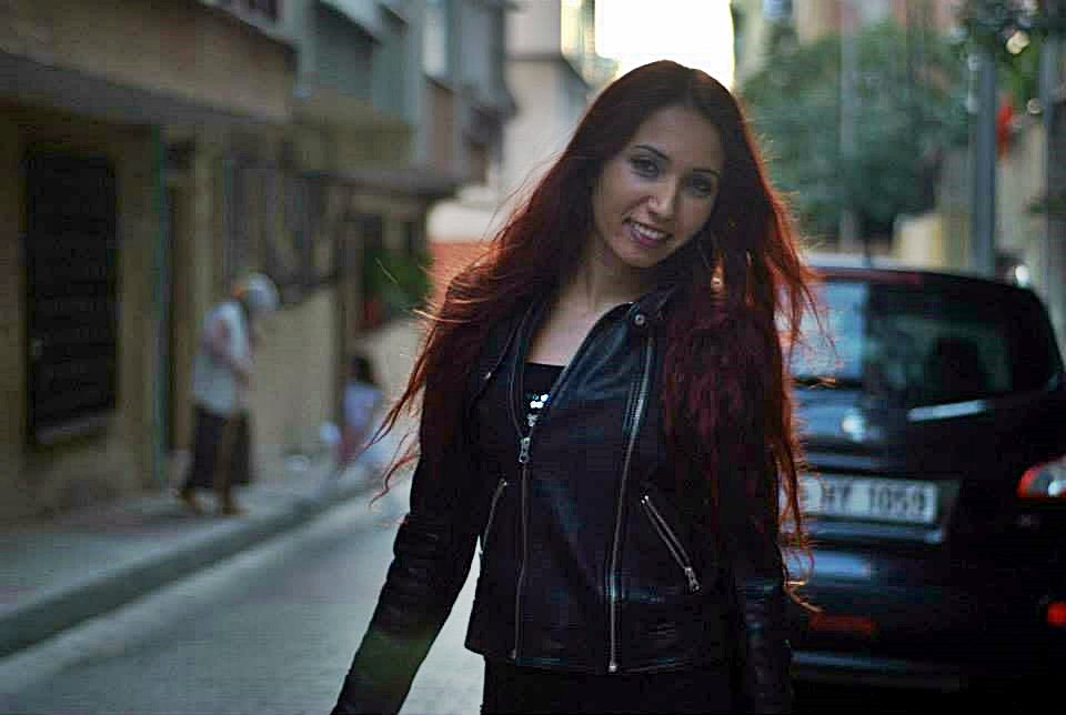 TÜRK ROCK MÜZİKTE ARANAN TAZE KAN: ”SİNEM SAYIN”