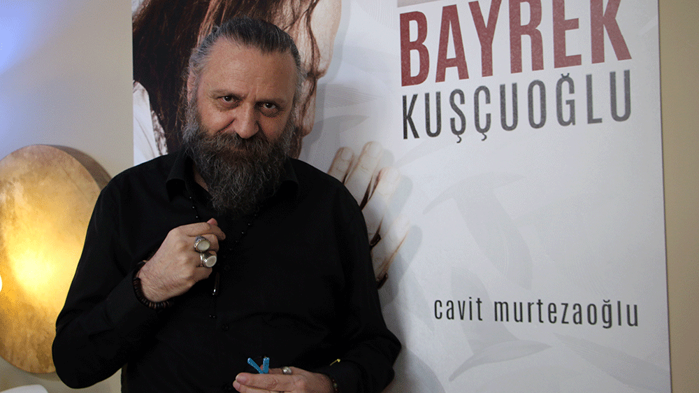 İranlı sanatçı Cavit Murtezaoğlu Covid-19 nedeniyle hayatını kaybetti