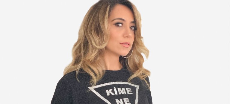 Emel Coşkun Müzik Yolculuğuna “KİME NE” Şarkısıyla Çıkıyor