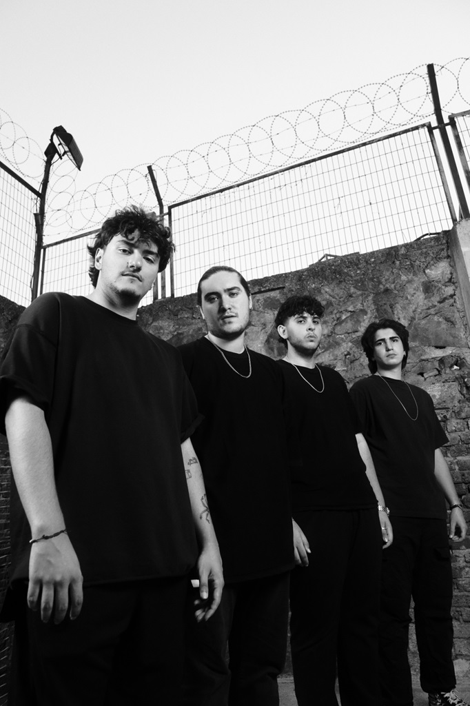 Kırık Pena, Sevilen Şarkısına Senfonik Yorum Getirdi